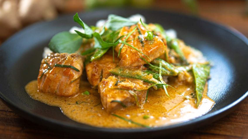 Thai coconut red curry Salmon